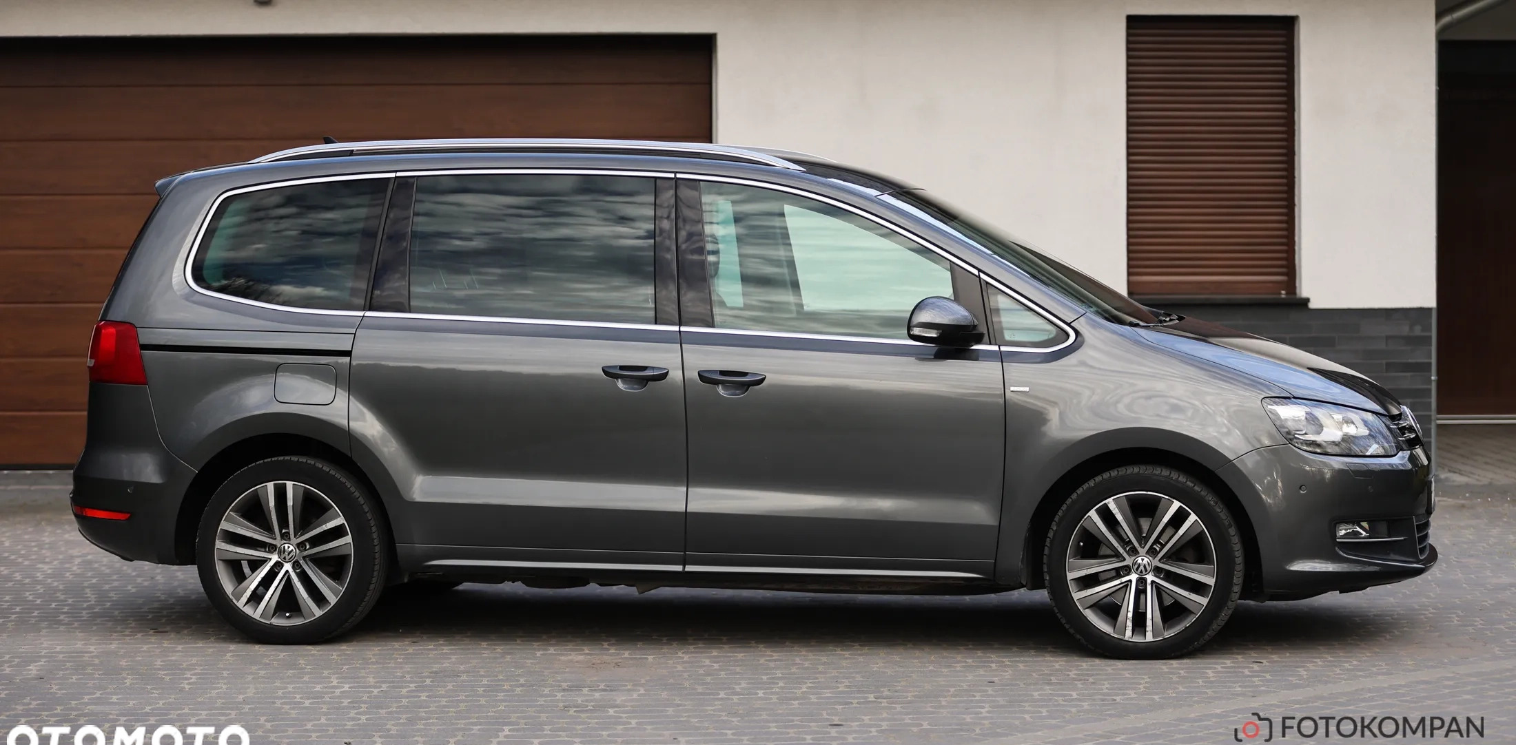 Volkswagen Sharan cena 57500 przebieg: 262418, rok produkcji 2014 z Jaworzno małe 781